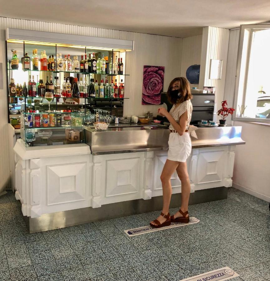 Hotel Napoleon 里乔内 外观 照片