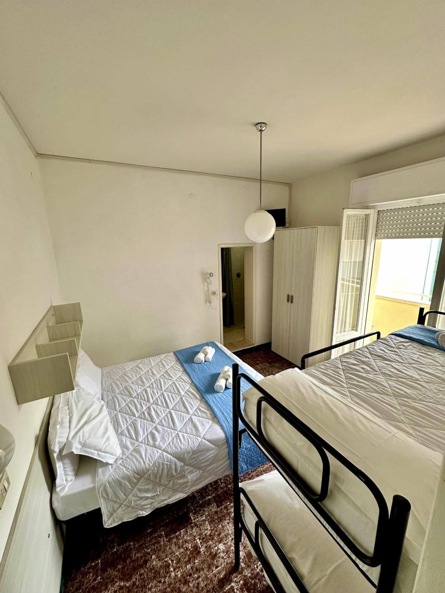 Hotel Napoleon 里乔内 外观 照片