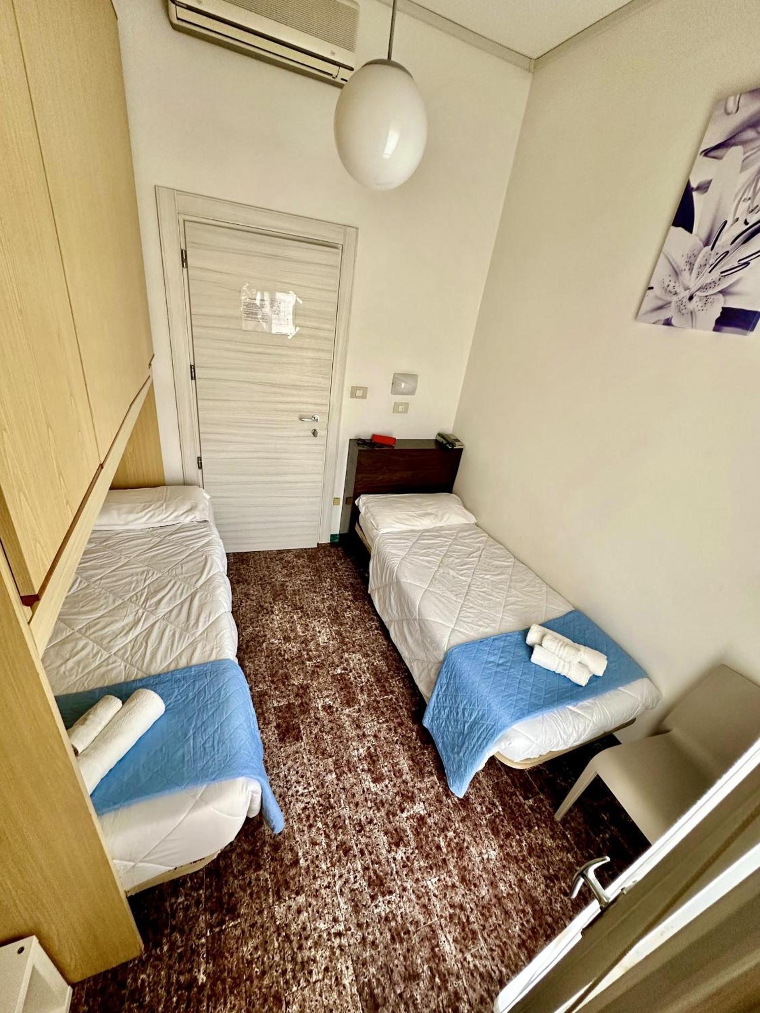 Hotel Napoleon 里乔内 外观 照片