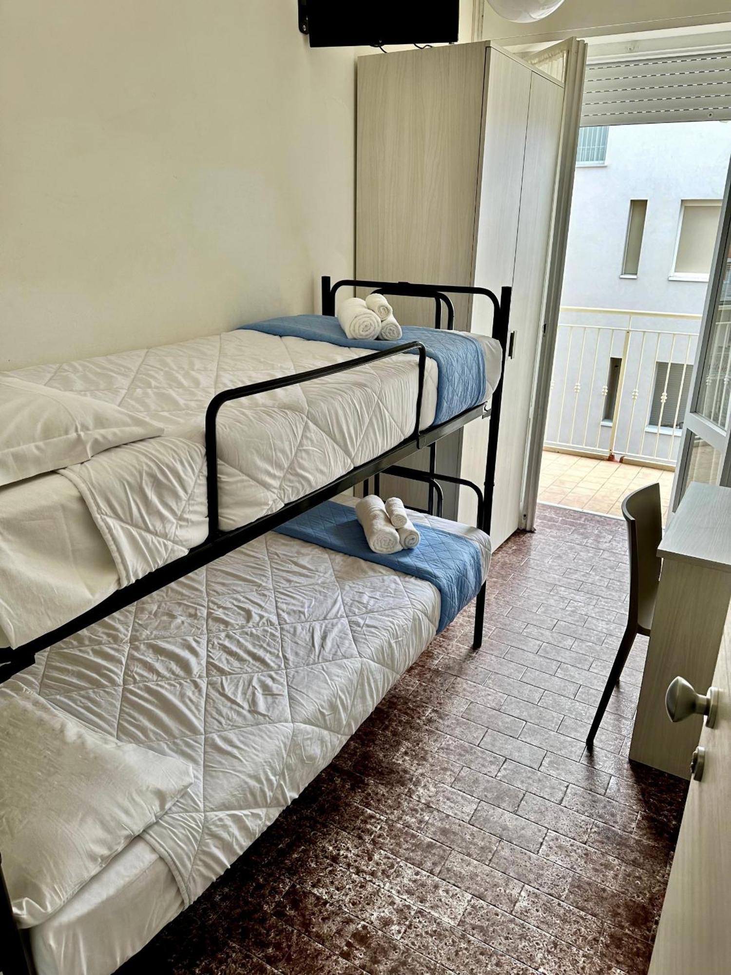 Hotel Napoleon 里乔内 外观 照片