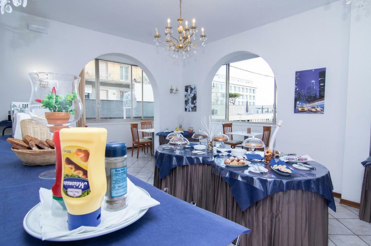 Hotel Napoleon 里乔内 外观 照片