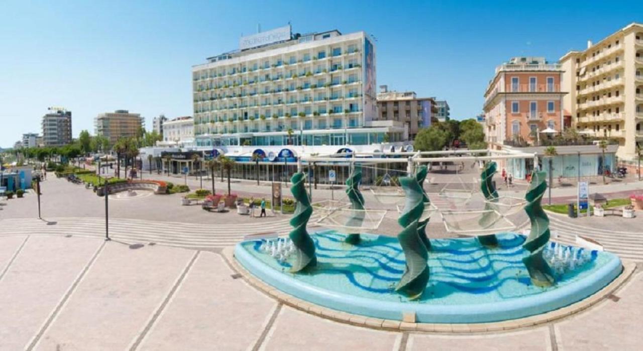 Hotel Napoleon 里乔内 外观 照片