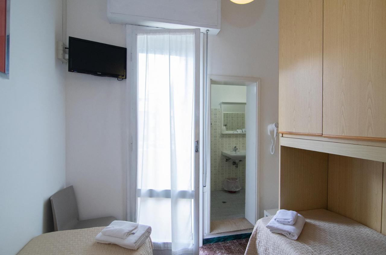 Hotel Napoleon 里乔内 外观 照片